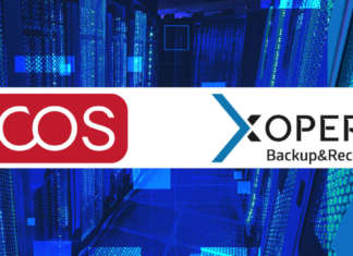Banner bianco con logo ICOS e Xopero su sfondo blu